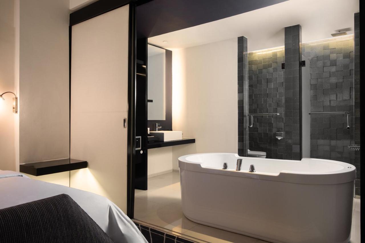 Artotel Ts Suites Surabaya Ngoại thất bức ảnh