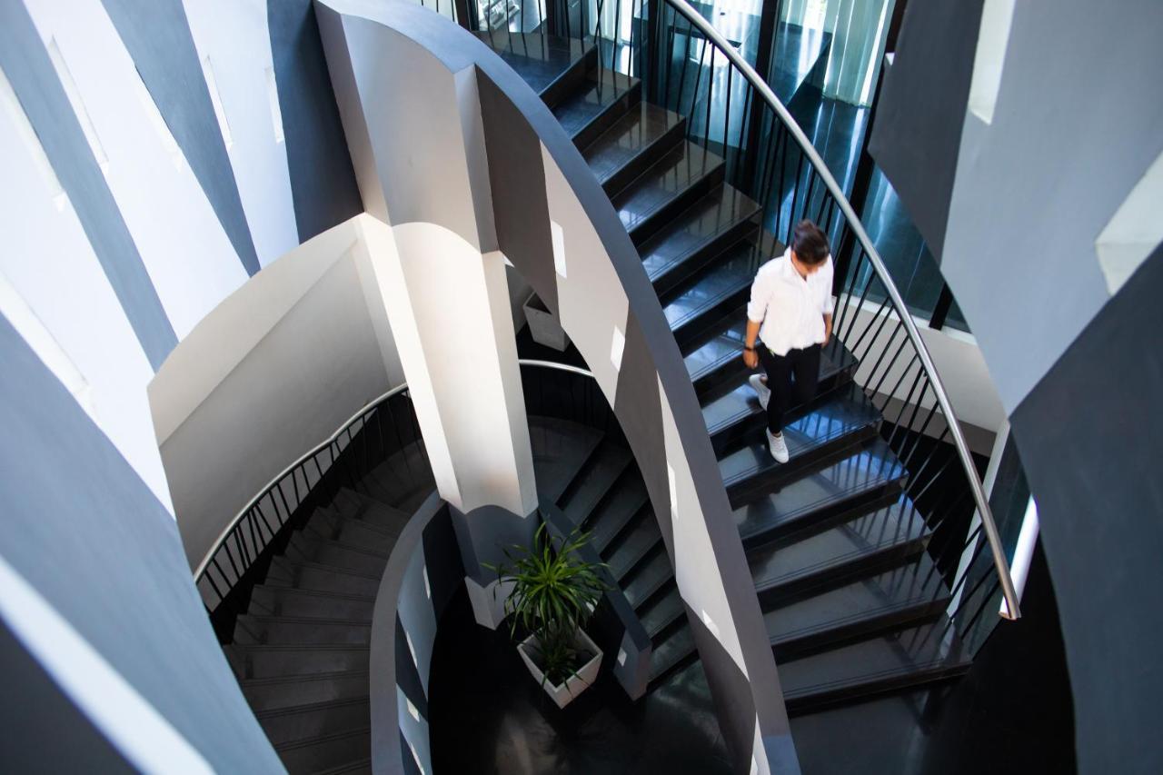 Artotel Ts Suites Surabaya Ngoại thất bức ảnh